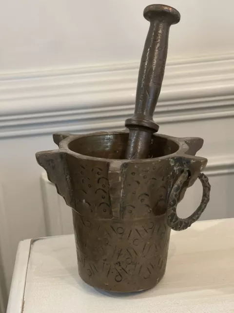 Antique French Spanish Apothecary Mortar Pestle 17th Century￼ Bronze