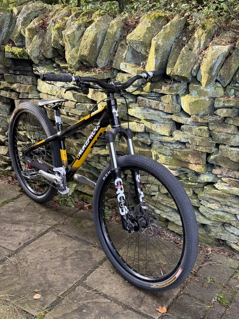 Nukeproof dirt jumper hotsell