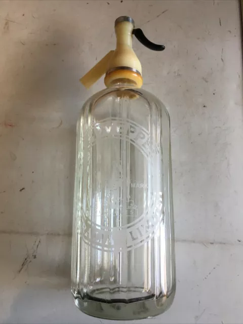 Vintage Schweppes Soda Water Syphon – In good vintage condition