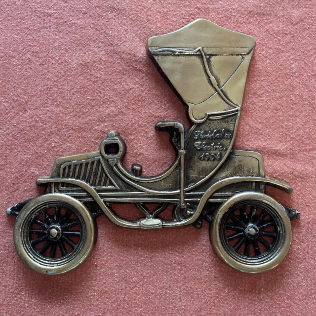 Vintage Studebaker Electric 1904 Automobile Car Wall Plaque