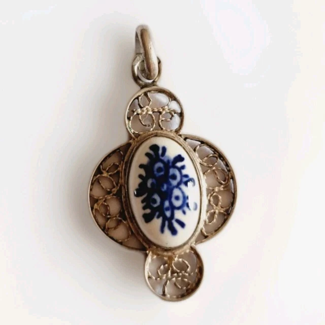 Ancien Pendentif En Argent Massif Je t'aime
