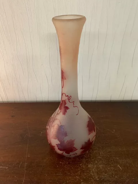 Vase décor Rubis T. Legras h 39 cm