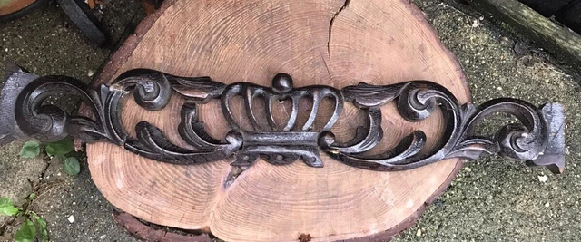 Antique CARVED WOOD CROWN PEDIMENT panel plaque rail furniture fragment oak No 4
