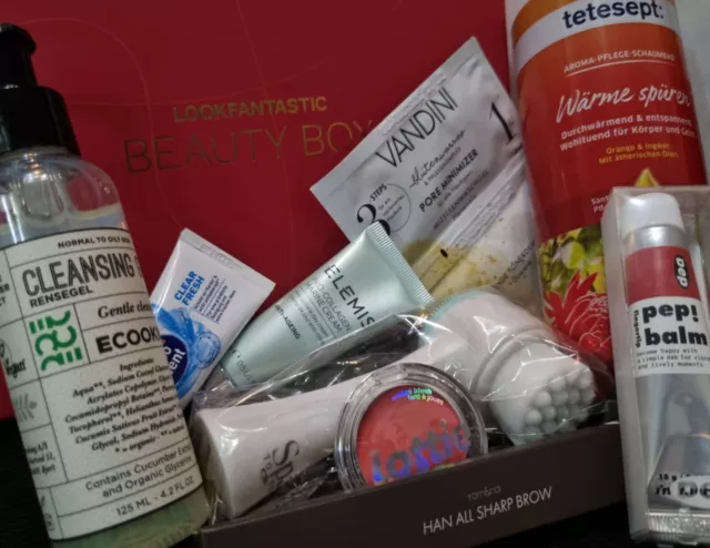 Beauty-Box mit 9 Artikeln, u.a. Elemis und Ecooking