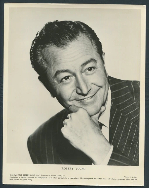 Robert Young (1963) Smiling Striped Suit