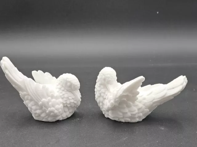 Vintage Pair of White Alabaster Love Birds Doves Figurines