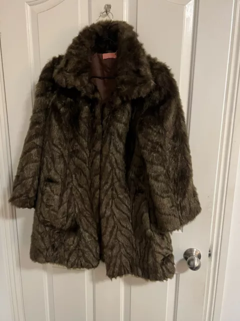 WISH Gorgeous Animal Print Faux Fur Coat Size 10 / Small as New Condition