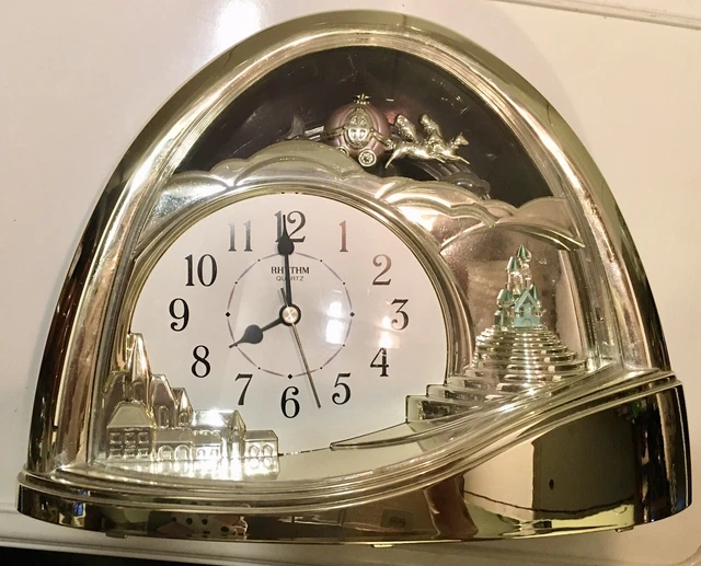 HALF MOON GOLD Colour Princess/Cinderella Quartz Rhythm Clock, Carriage