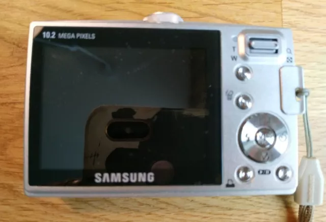 SAMSUNG L200 Digital Kamera 10 Megapixel. Top Zustand, 2 GB. 3