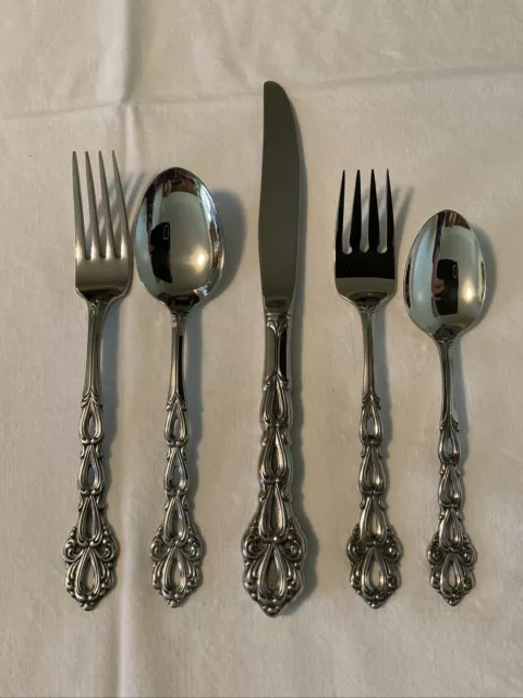 Oneida Community Stainless Flatware Chandelier 5 Piece Place Setting  Fork Spoon