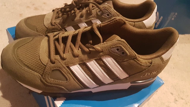 Adidas ZX 750 Originals -HQ4298- olive-weiss Gr. 42 2/3 NEU OVP