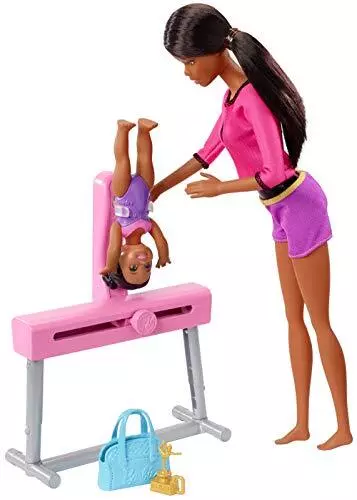 Barbie FXP40 Gymnastics Playset with Brunette Coach Doll, Small Balance Beam wit