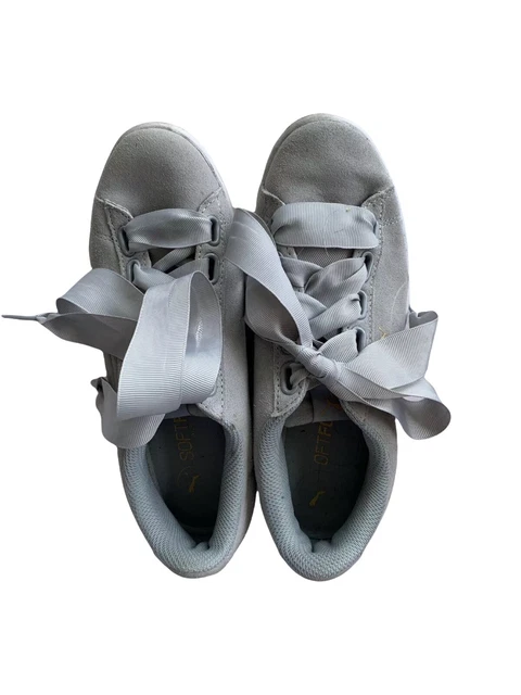 Puma Woman’s Soft Form Walking Shoes. Size 6