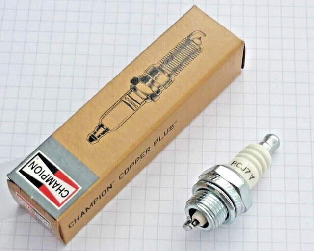 Champion RCJ7Y (CCH859) Spark Plug Spark Plug NEW Original Packaging for Chainsaw etc.