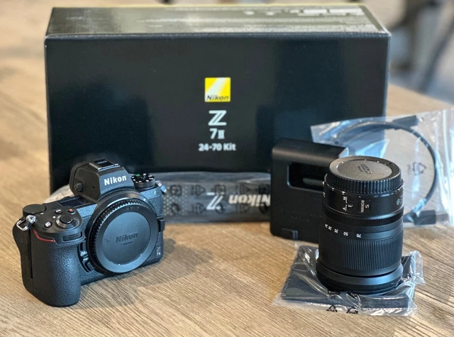 Nikon Z7 II Mirrorless Camera 45.7MP w/24-70mm f4 Lens - Shutter Count 3586!!!