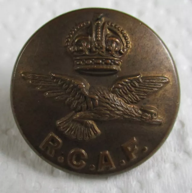 RAF:"ROYAL CANADIAN AIR FORCE BRASS BUTTON" (Large, 23mm, Kings Crown, WW2 Era)