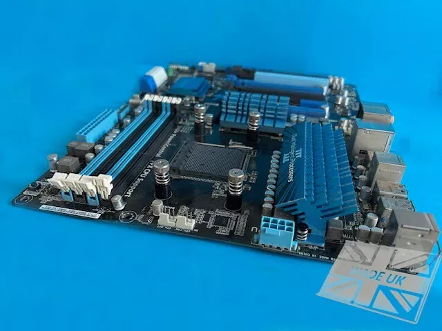 ASUS M5A99FX Pro R2.0 AMD ATX Motherboard Socket AM3+