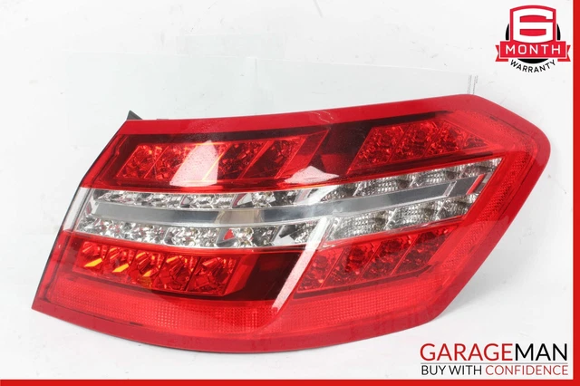 Feu Arrière Droit LED Pour Mercedes Classe E W212 (2014) – E350, E400, E550, E63 AMG – Direct Replacement, Certifié DOT/SAE