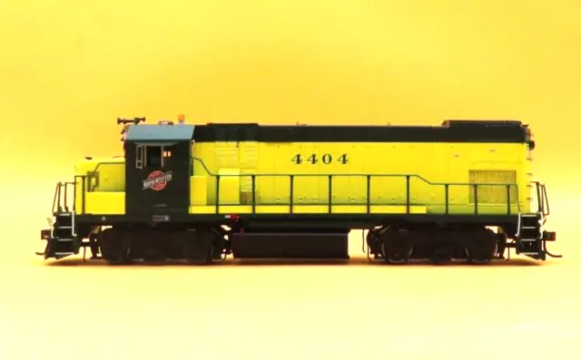 Athearn Genesis 68046 C&Nw Safety Yellow Gp15-1 #4404 Ho Scale