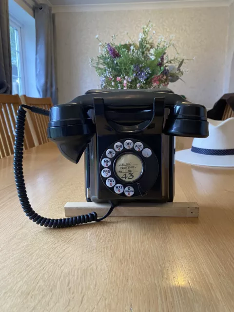 Bakelite Vintage Wall Mounted Telephone in black