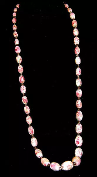 Vintage Hand Painted in Swirled Pink Red & Cream Colors Wood Beads 31" Necklace 3