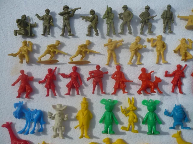 80 Kaugummifiguren Tiere Soldaten Lucky Luke Dinosaurier TITO DARGAUD WIKÖ 2