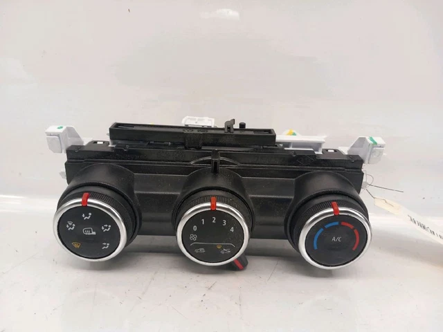 Porte-vélos LUKE pour 4 vélos, basculant Porte-vélos LUKE pour 4 vélos, basculant