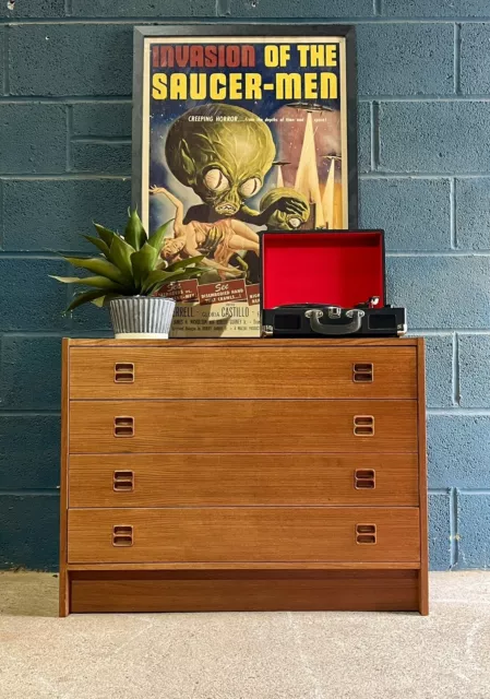 Vintage Mid 20th Century Danish Scandinavian Teak Chest Of Drawers 60s 70s