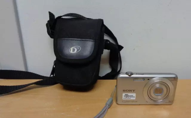 Sony Cyber-shot DSC-W710 16.1MP Digital Camera Silver with SD Card & battery