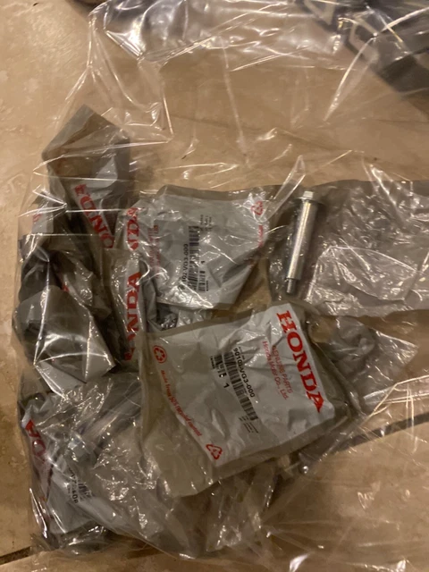 20 GENUINE HONDA 90102-VG3-000 Lawn Mower Wheel REAR BOLT 5665781 £72. ...