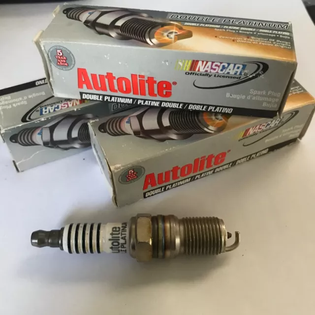 Autolite APP605 Double Platinum Spark Plugs NASCAR lot of 4 - NOS-New old Stock