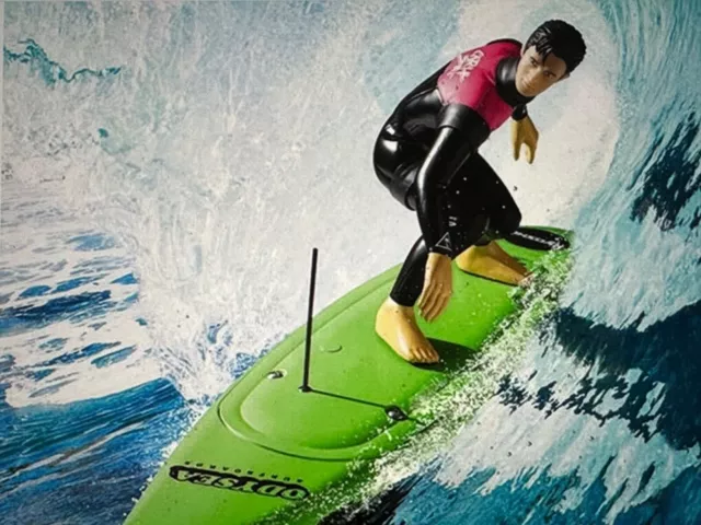 Kyosho RC Surfer 4 Catch Surf - Green - Santa Cruz Capitola Mini Barrels NIB Kyosho RC Surfer 4 Catch Surf - Green - Santa Cruz Capitola Mini Barrels NIB