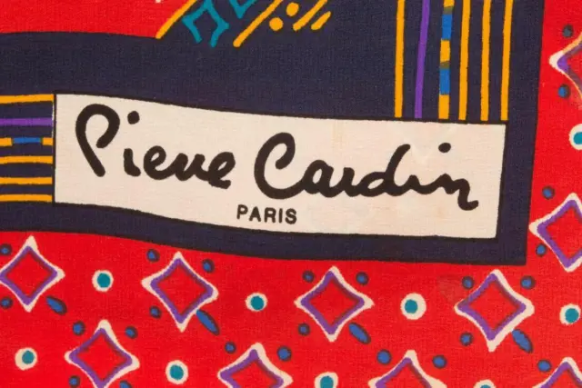 Beau Vintage Pierre Cardin Paris Écharpe Soie Rouge Excellent État 3