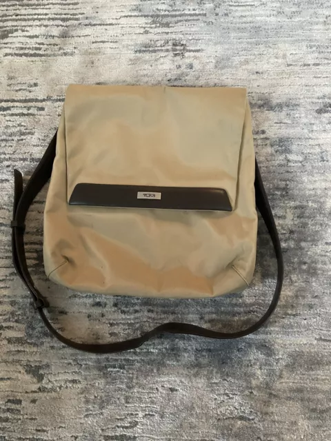 TUMI Vintage Beige Nylon Crossbody Shoulder Bag Purse Bag Lined Leather Trim