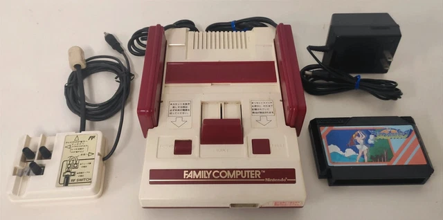 Nintendo Famicom (Family Computer) - Rouge - NTSC-J - Avec Câbles, Alim Et Jeu