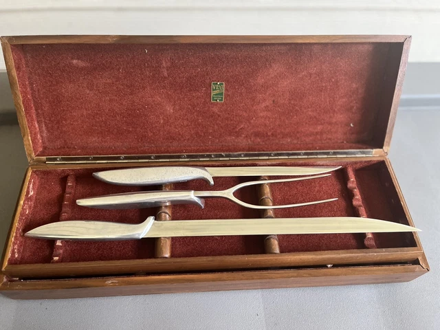Vintage Gerber Carving Knife Set Walnut Case 2 Knives, 1 Fork and 2 Tier Case