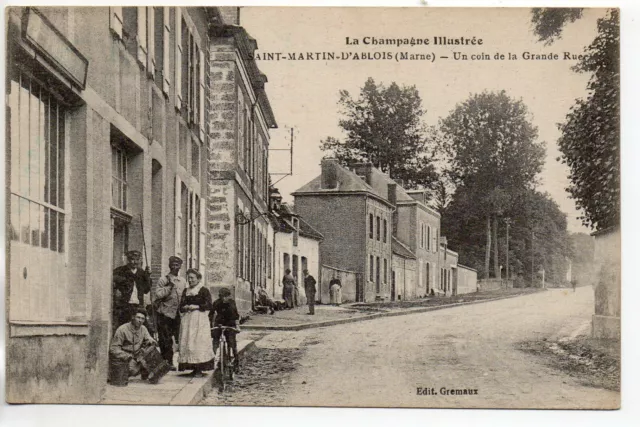 SAINT MARTIN D' ABLOIS - Marne - CPA 51 - un coin de la Grande Rue