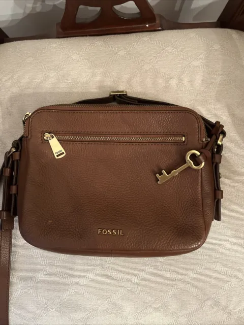 Vintage FOSSIL Pebbled Brown Leather Crossbody Bag Handbag Purse Adjustable