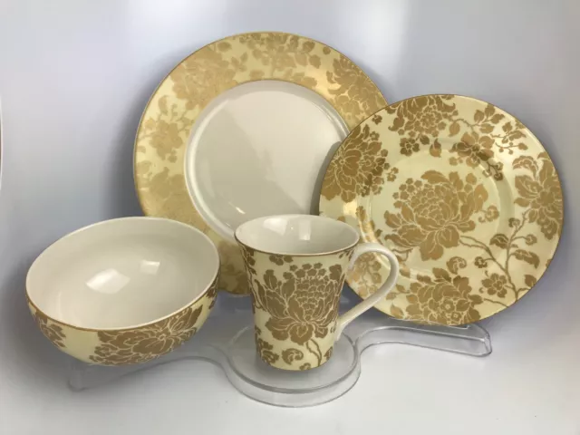 222 Fifth Emmalyn Gold Fine Porcelaine China 4 Piece Place Setting