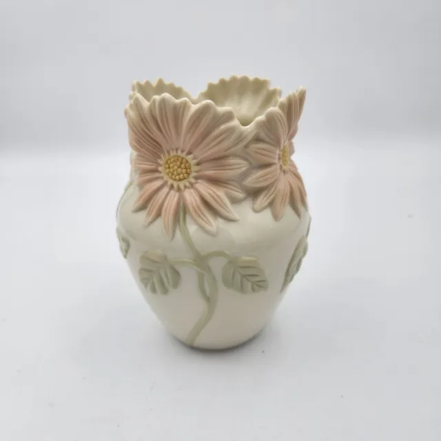 Lenox Vase Gerbera Daisy Floral Blossoms Collection with Ivory Pink Daisies