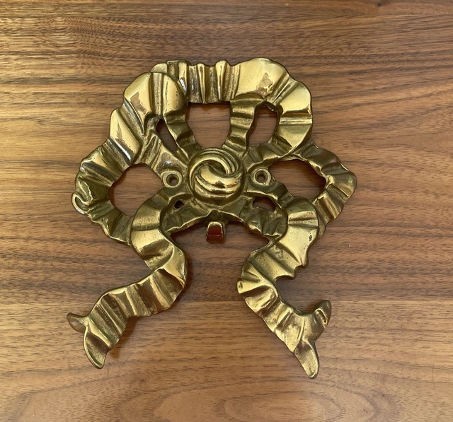 Vintage Brass Bow Ribbon Hardware Wall Decor Hanger 7.5”x 8.5” Made In Taiwan