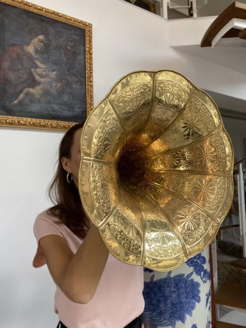 Megáfono boquilla de latón de color oro con decoraciones 40cm estilo antiguo 2