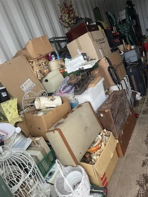 abandoned storage Unit room contents Mixed House Hold Goods