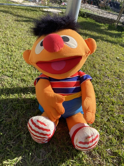 VINTAGE ERNIE SESAME STREET SOFT PLUSH TOY TYCO 1997 - RARE LARGE 70cms ...