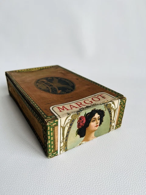 Cigarros Puros Margot Zigarrenkiste aus Holz Antik um 1900 Vintage tin can