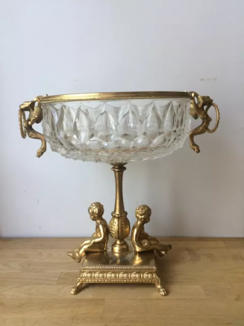 ancienne coupe en verre sur pied bronze, décor chérubins et dragons