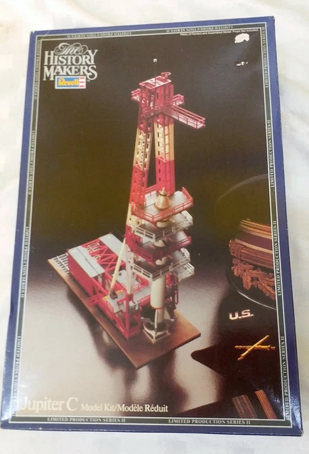 1/110 Scale Jupiter-C Rocket Model Kit With Working Gantry Tower & Explorer I Satellite