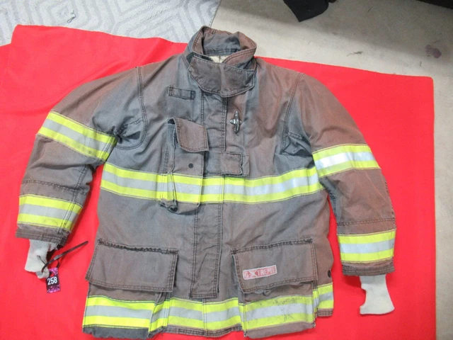 MFG 2014 GLOBE GXTREME 42 x 32 Firefighter Turnout Bunker JACKET FIRE COAT BLACK
