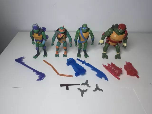 Rise of the Teenage Mutant Ninja Turtles Figures set & Accessories (N4)