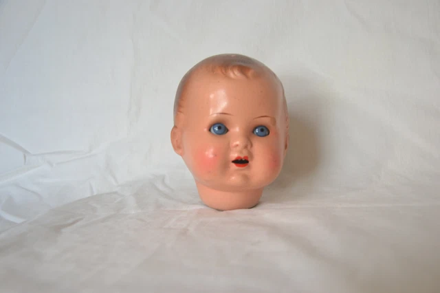 Petite poupée allemande XIXème siècle de type PARIAN. Tête